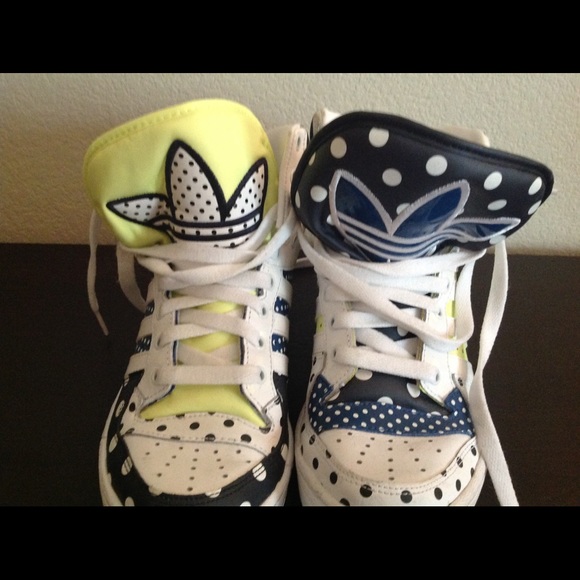 adidas high top tennis shoes